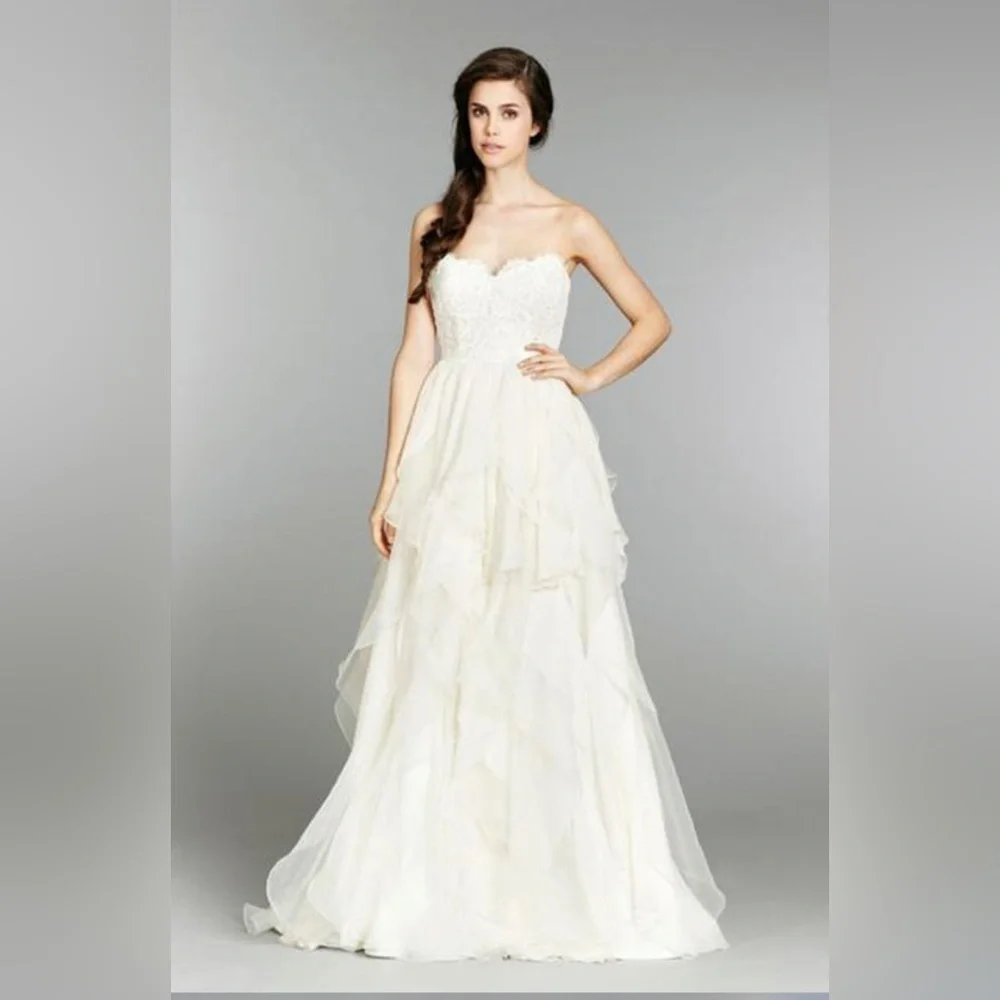 Hayley Paige KIRA Couture Wedding Gown size 10 - Picture 3 of 11